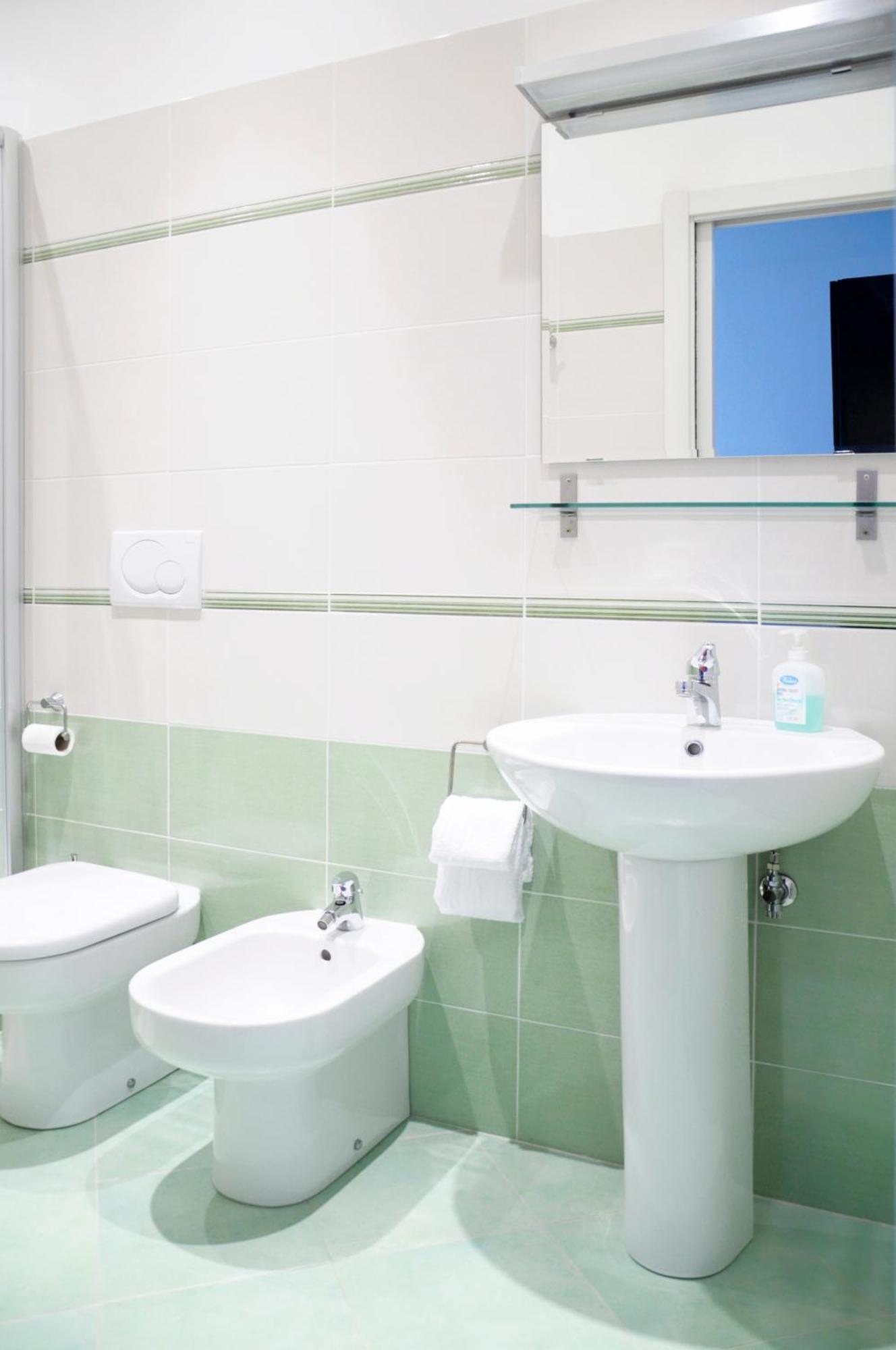 B&B Trieste Plus ภายนอก รูปภาพ