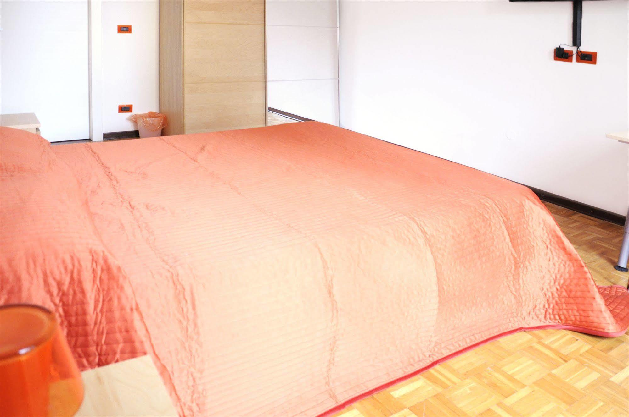 B&B Trieste Plus ภายนอก รูปภาพ